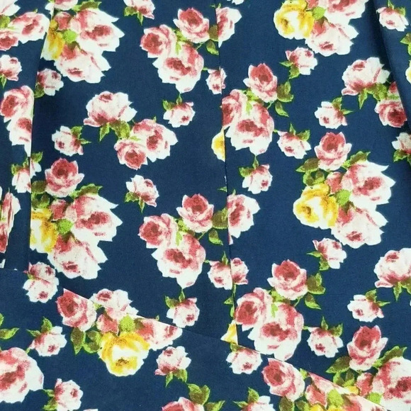 Betsy Johnson Size 6 Blue Pink Floral Ruffle Built in Belt/Tie Back Zip Romper - Picture 6 of 10